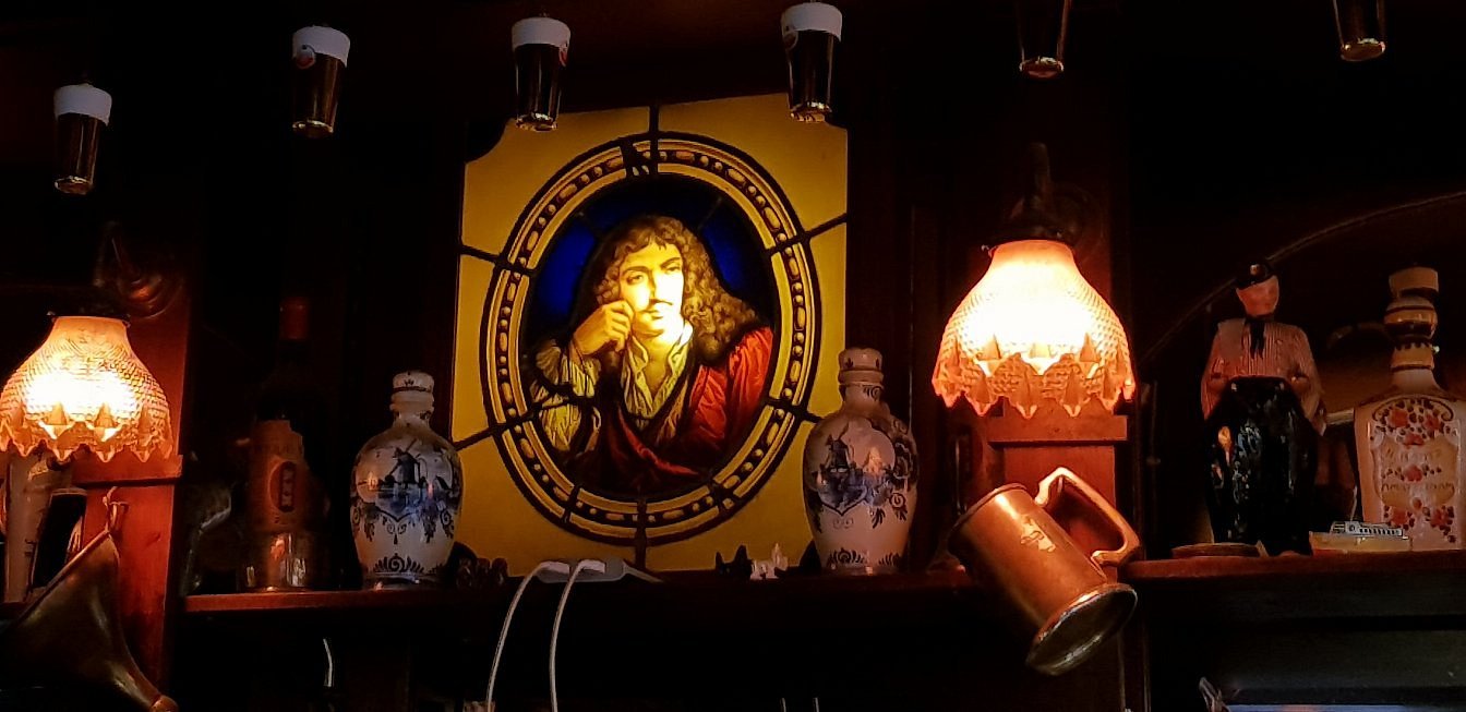 Glas-in-lood detail in Café Chris in Amsterdam